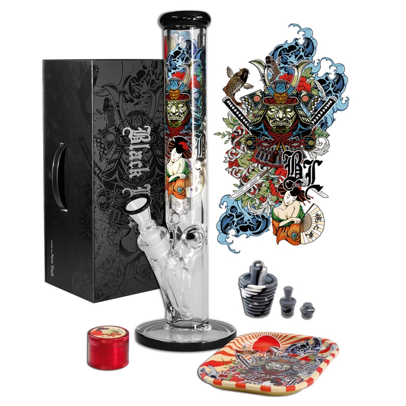 Bong Ronin + Geisha in Box Black Leaf 2 Bong Ronin + Geisha in Box Black Leaf